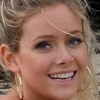Hannah Godwin Nude